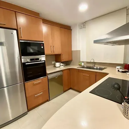 Apartment Centric And Spacious, Excellent For Families Barcelona